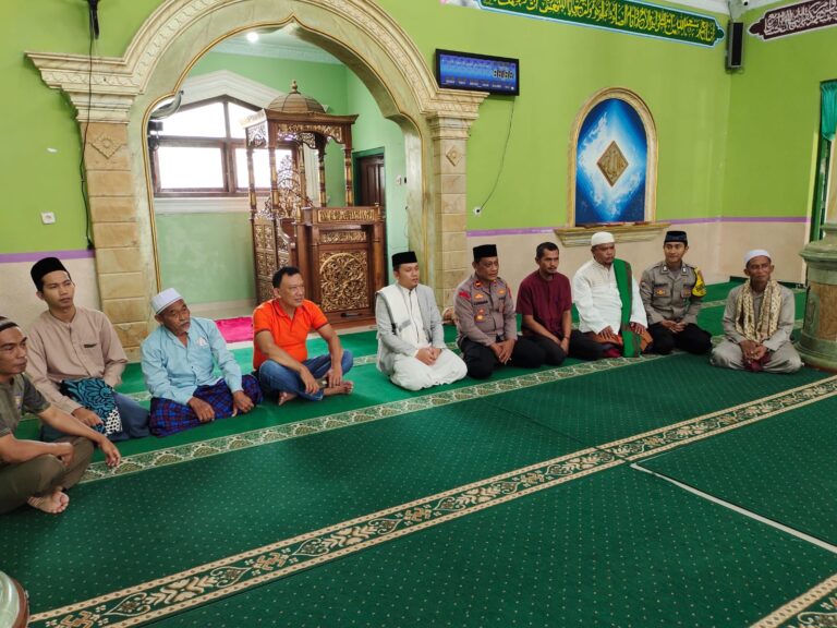 Ipda Lukman Hakim Pimpin Jumat Keliling Safari Ramadhan 1447 H di Masjid Baiturrahmat Desa Patalagan, Perkuat Sinergitas dan Ciptakan Situasi Kondusif