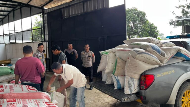 Polsek Luragung Dukung Ketahanan Pangan, Lakukan Monitoring Penyerapan Hasil Panen Jagung