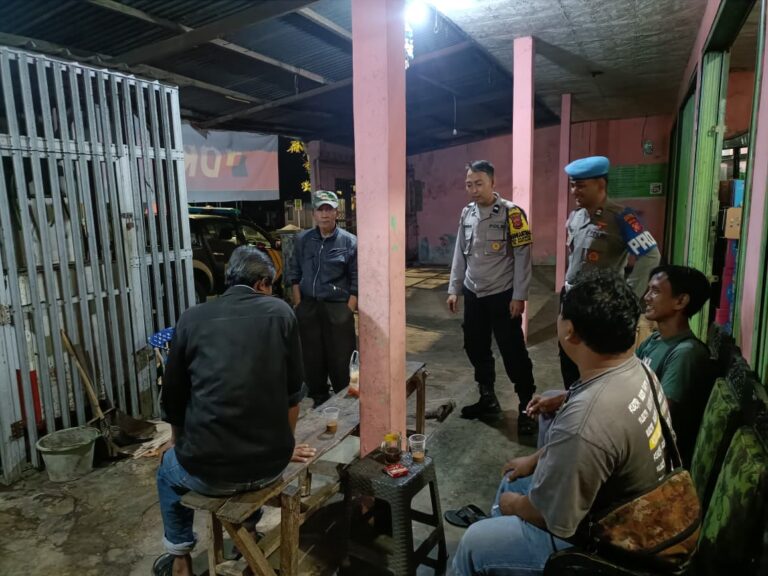Jaga Kondusivitas Wilayah di Tengah Malam, Personel Polsek Pancalang Gelar Patroli Dialogis Antisipasi Tawuran Remaja, Genk Motor dan Kejahatan Jalanan