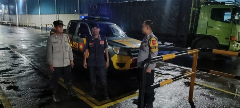 Polsek Cilimus Perkuat Patroli Objek Vital Demi Keamanan Malam Ramadhan