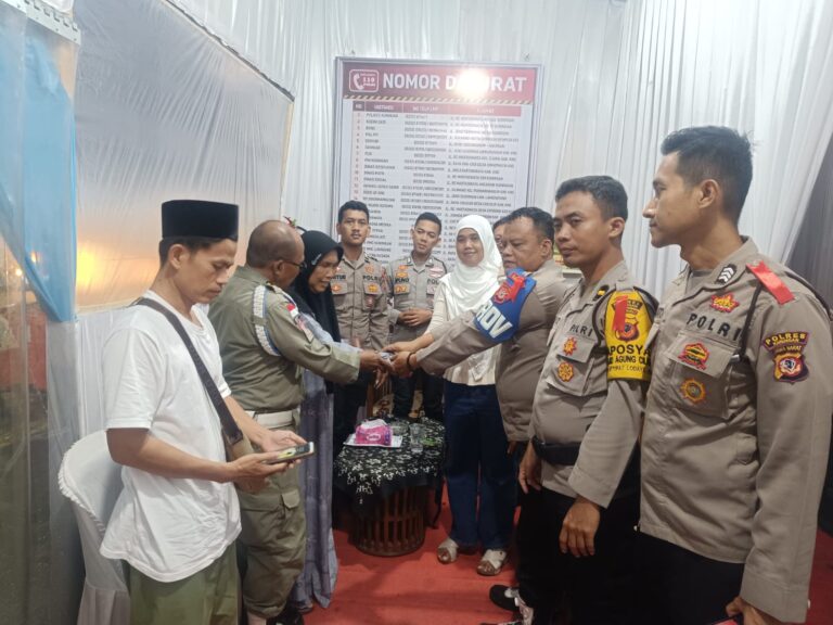 Polisi Cilimus Gerak Cepat, Lansia Tersasar Berhasil Ditemukan dan Dipertemukan