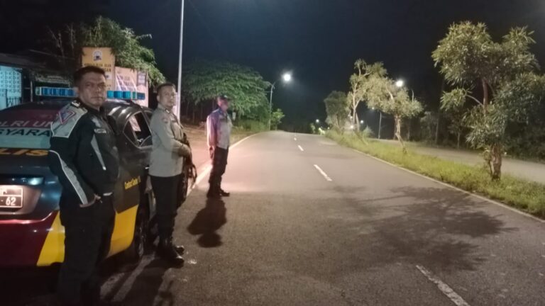 Antisipasi Kenakalan Remaja, Polisi Cilimus Patroli Jelang Sahur