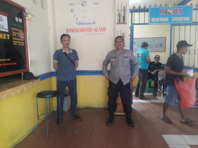 KRYD Polsek Cilimus Hadirkan Keamanan di Tengah Lonjakan Wisata