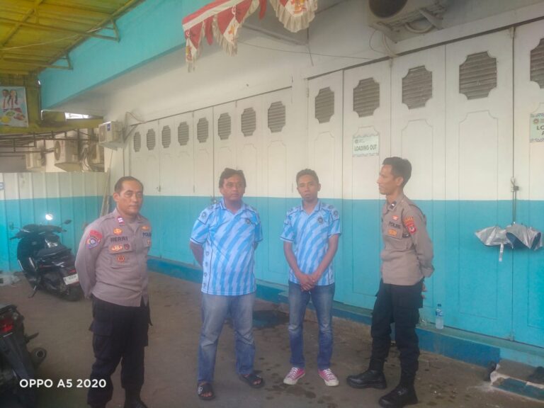 Antisipasi Gangguan Kamtibmas Polsek Luragung Laksanakan Patroli Sambang ke Dapur MBG