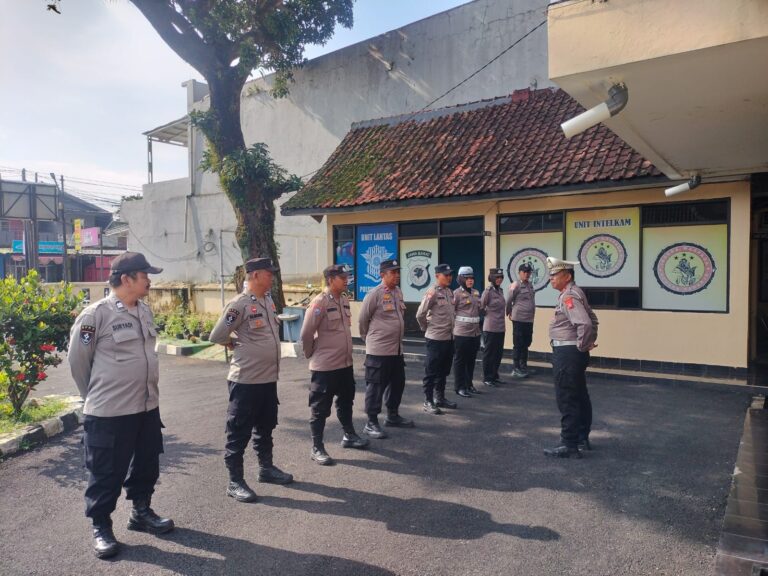 IPTU Cecep Iman Santoso Pimpin Apel Pagi, Tekankan Peningkatan Patroli dan Kewaspadaan