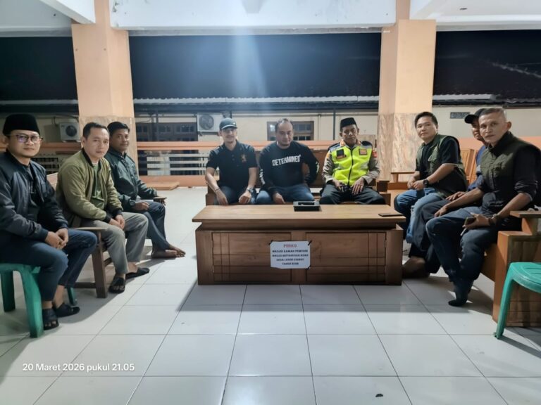 Polsek Cidahu Gelar Patroli Malam, Sambang Warga Cidahu
