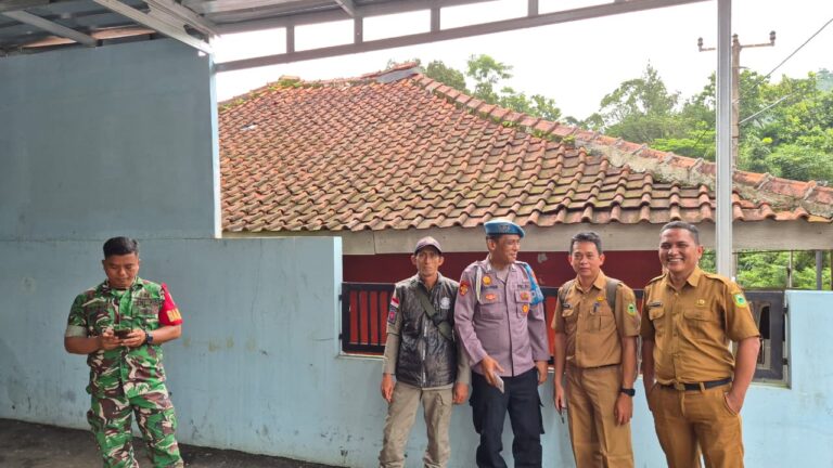 Sinergitas TNI-Polri dan Kecamatan Ciwaru Perkuat Kamtibmas