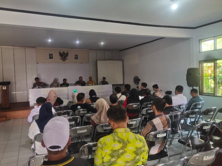 Ipda Lukman Hakim Hadiri Rakor di Aula Kantor Kecamatan Pancalang, Perkuat Sinergi Sosialisasi Kamtibmas dan Program Pemerintah ke Seluruh Kepala Desa