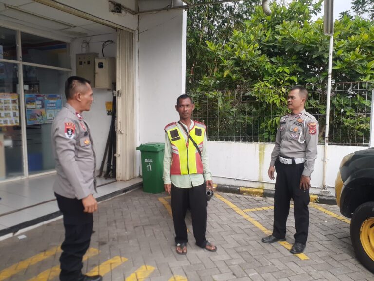 Warga Sambut Positif Patroli Dialogis Polsek Cilimus