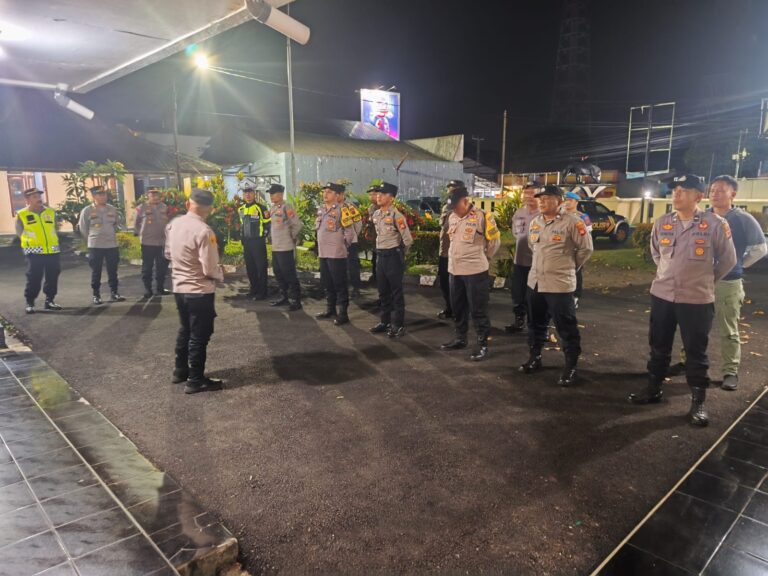Patroli Gabungan Malam Hari Tingkatkan Rasa Aman Warga Zona I