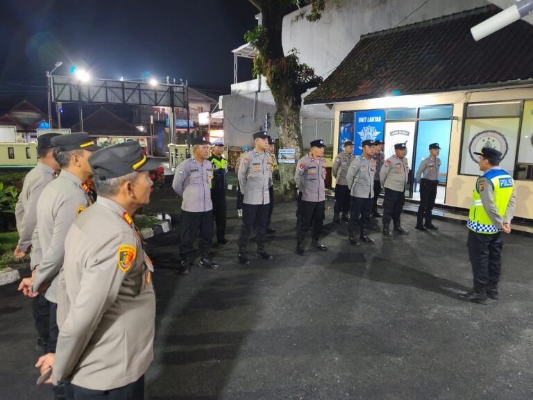 Polsek Cilimus Bersama Jajaran Gelar Apel KRYD Malam Minggu