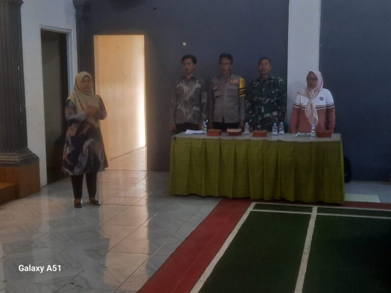 Bhabinkamtibmas dan Babinsa Desa Ciawigebang Dukung Pencegahan Stunting Melalui Kegiatan Rembuk Stunting Tahun 2026 di Ciawigebang