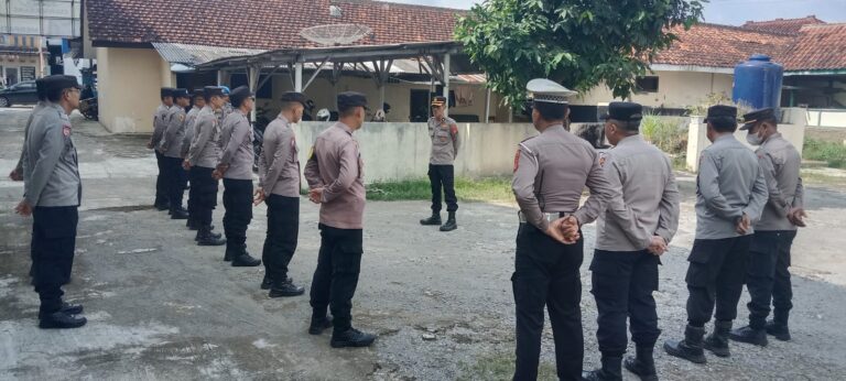 Apel Kesiapan Pengamanan Nobar, Polsek Ciawigebang Siagakan Personel Antisipasi Gangguan Kamtibmas