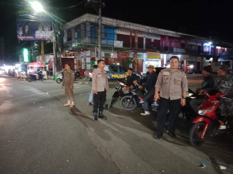 Ciptakan Situasi Aman Malam Takbiran Idul Adha, Personel Polsek Ciawigebang Bersama Pol PP Gelar Patroli KRYD Malam Hari