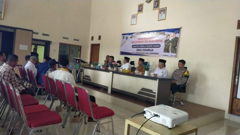 Bhabinkamtibmas Desa Sidaraja Polsek Ciawigebang Hadiri Sosialisasi Pengisian Jabatan Kepala Dusun Manis