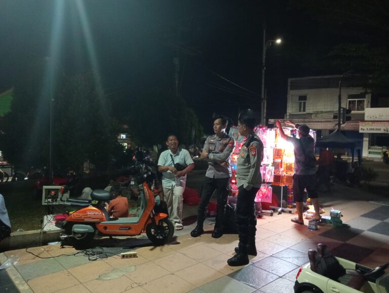 ANGGOTA POLSEK LURAGUNG PATROLI SEBAGAI LANGKAH PREVENTIF CEGAH AKSI C3 DAN KEJAHATAN JALANAN LAINNA