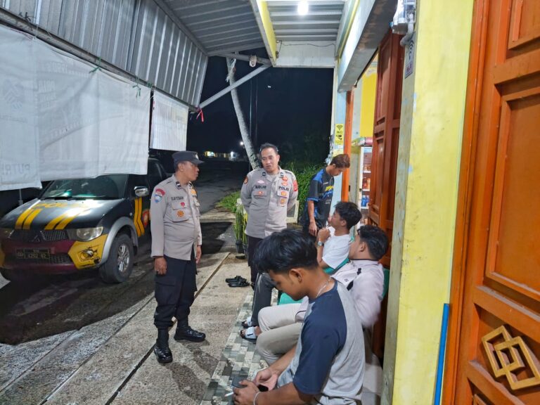 Patroli Strong Point dan Sambang Warga Polsek Pancalang di Desa Kahiyangan Intensifkan Antisipasi Tawuran, Genk Motor, C3, dan Gangguan Kamtibmas