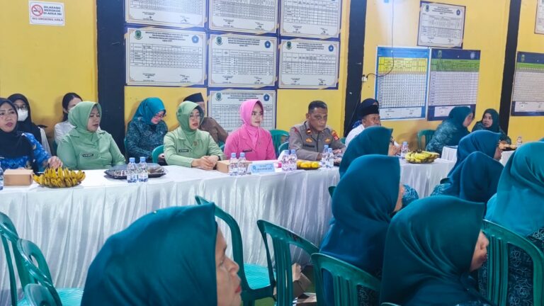 Kapolsek Pancalang Ipda Lukman Hakim Hadiri dan Dukung Kegiatan Bina Wilayah TP PKK Kabupaten Kuningan Sebagai Wujud Sinergitas Pembinaan Masyarakat dan Penguatan Program Pemberdayaan