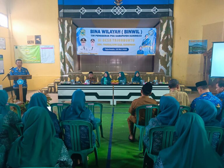 Ipda Lukman Hakim Hadiri dan Dukung Kegiatan Bina Wilayah TP PKK Kabupaten Kuningan di Desa Tajurbuntu Sebagai Wujud Sinergitas Pembinaan Masyarakat dan Penguatan Program Pemberdayaan
