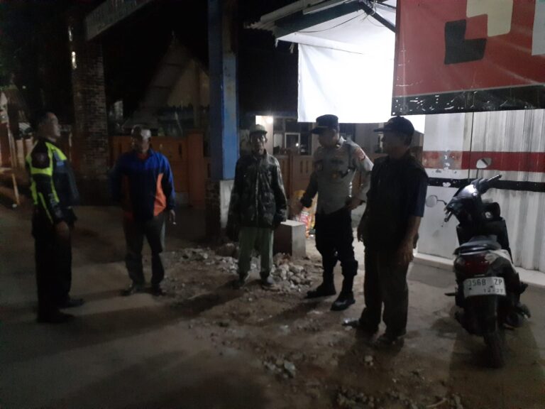 KRYD Polsek Cilimus Cegah Gangguan Kamtibmas Malam Hari