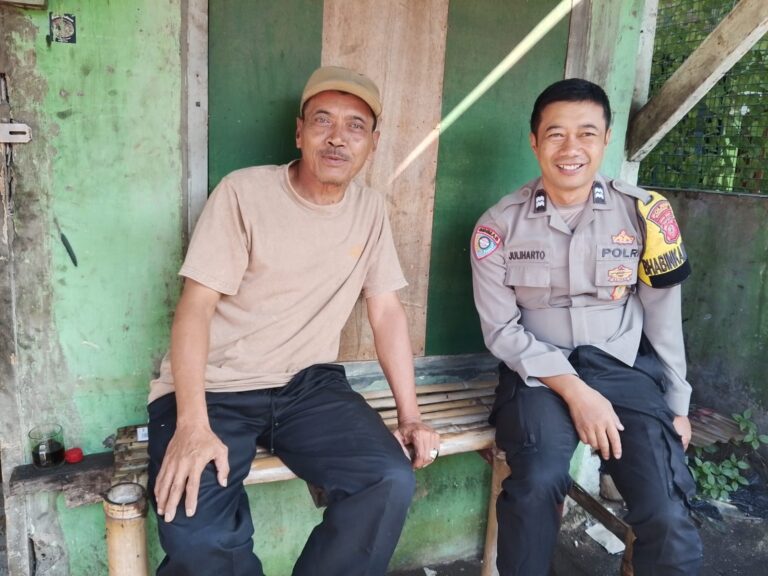Bhabinkamtibmas Desa Sidaraja Ajak Warga Dusun Wage Jaga Keamanan Lingkungan Selama Long Weekend
