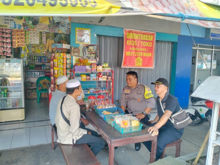 Selama Long Weekend, Bhabinkamtibmas Desa Kapandayan Ajak Warga Binaan Tingkatkan Kewaspadaan