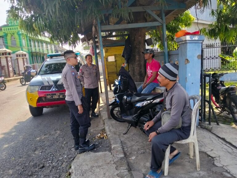 Polsek Cidahu Sambangi Pangkalan Ojek Desa Cidahu, Pererat Sinergi Jaga Kamtibmas
