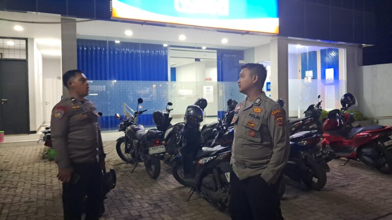 Polsek Cidahu Intensifkan Patroli Malam, Sambangi Obyek Vital Bank BRI Unit Cidahu