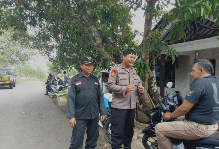 Bhabinkamtibmas Polsek Ciwaru Laksanakan Sambang Kamtibmas dan Jalin Kedekatan dengan Warga