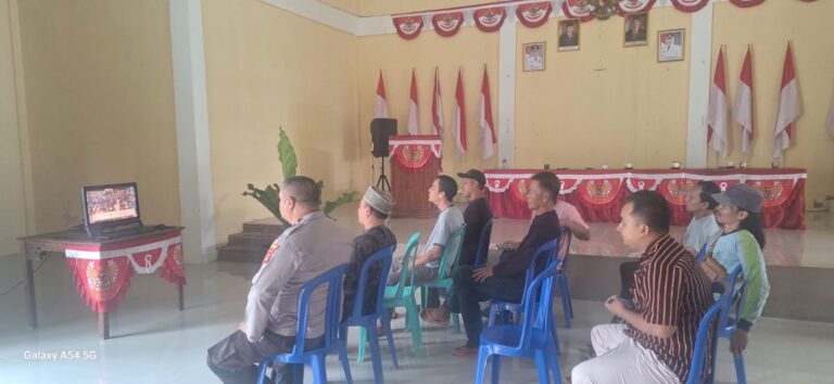 Aipda Ahmad Ramdan Gelar Nobar Piala Dunia 2026 Bersama Masyarakat dan Perangkat Desa Segong