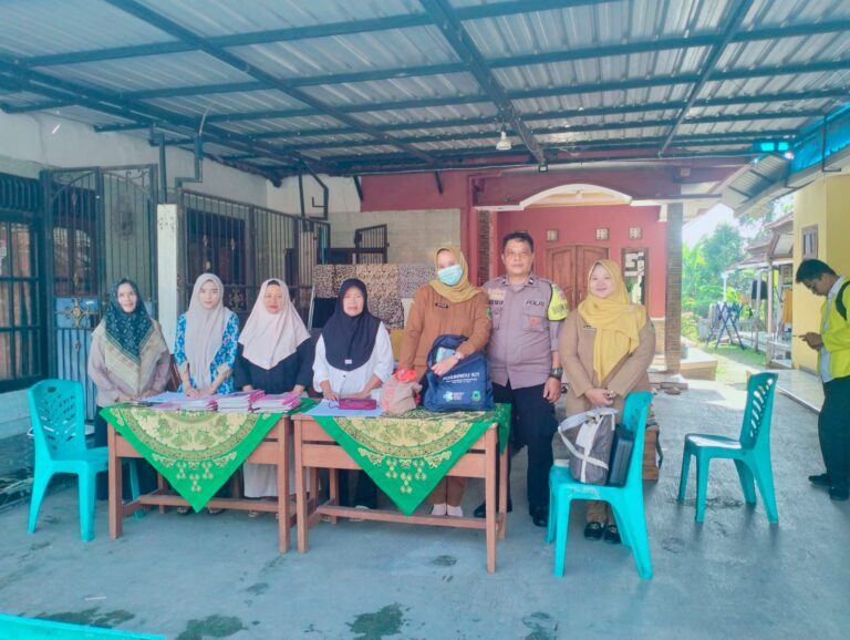 Bhabinkamtibmas Desa Kapandayan Monitoring Kegiatan Posyandu di Dusun Wage