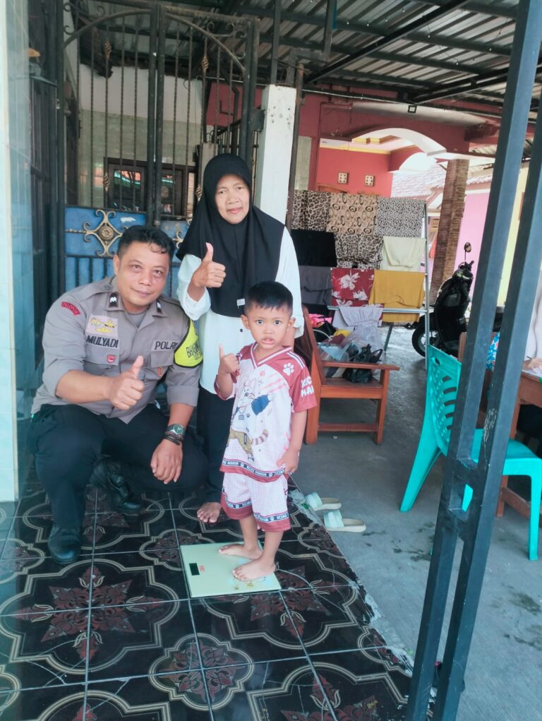 Bhabinkamtibmas Desa Kapandayan Pastikan Kegiatan Posyandu di Dusun Wage Berjalan Lancar