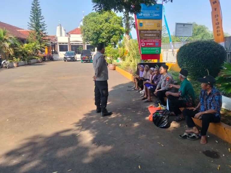 Polsek Cidahu Laksanakan Patroli Dialogis Sambang Warga Desa Cidahu