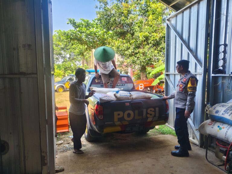 Bhabinkamtibmas Polsek Ciwaru Sambangi Tengkulak Jagung, Pastikan Kesiapan Pengiriman ke Bulog
