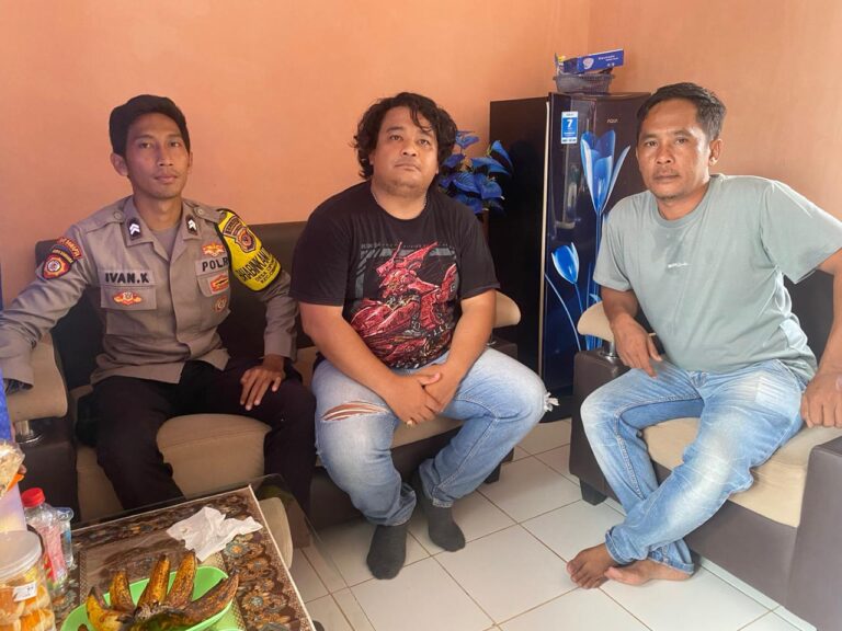 ‘Anggota Patroli Polsek Cibingbin Laksanakan Patroli Dialogis Antisipasi C3, Demi menjaga Kondusifitas diwilayah hukum Polsek Cibingbin’