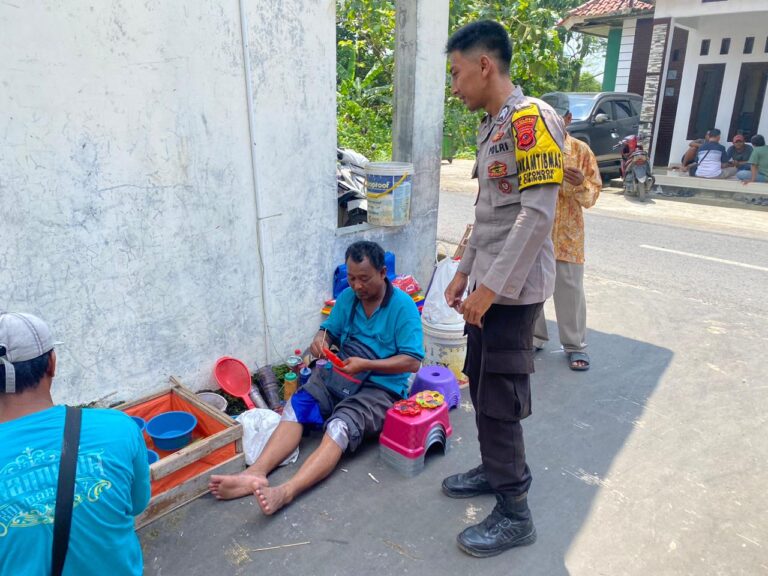 ‘Anggota Patroli Polsek Cibingbin Laksanakan Patroli Dialogis Antisipasi C3, Demi menjaga Kondusifitas diwilayah hukum Polsek Cibingbin’
