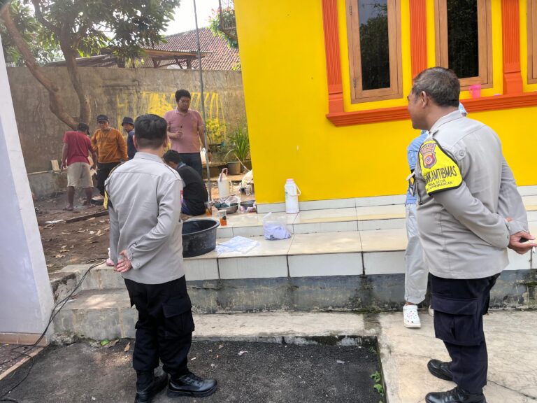 Hadapi Tantangan Zaman, Anggota Bhabinkamtibmas Polsek Mandirancan Terapkan Pola Pengamanan Taktis dan Humanis