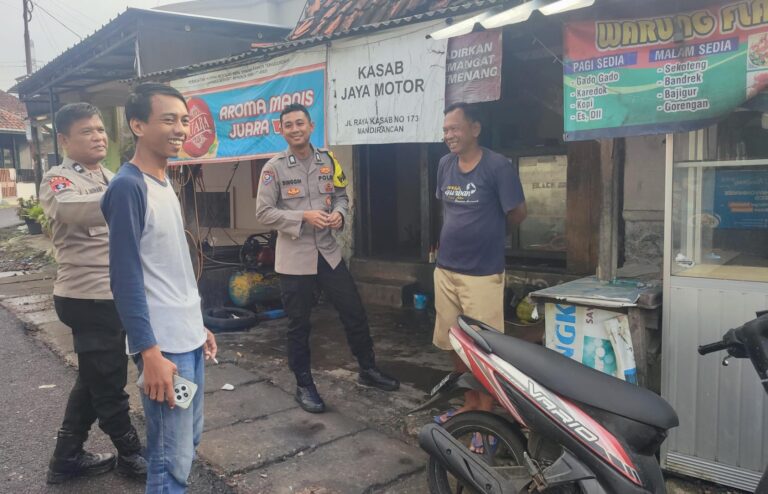 Rajut Silaturahmi Lewat DDS, Personel Polsek Mandirancan Perkuat Sinergitas dan Kewaspadaan di Blok Cimalati