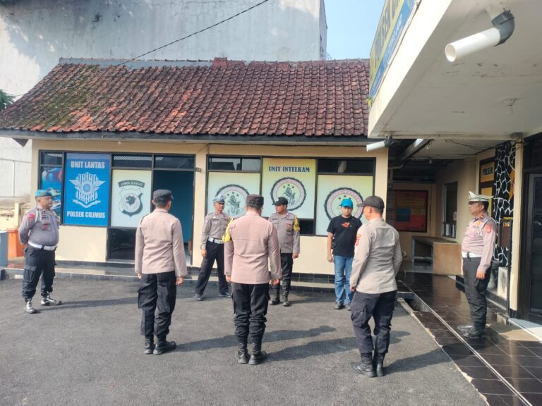 Kedisiplinan Personel Jadi Prioritas dalam Serah Terima Jaga Polsek Cilimus